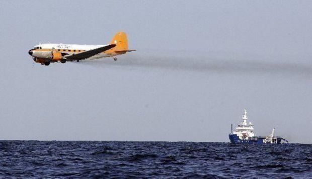 gulf oil spill dispersant plane