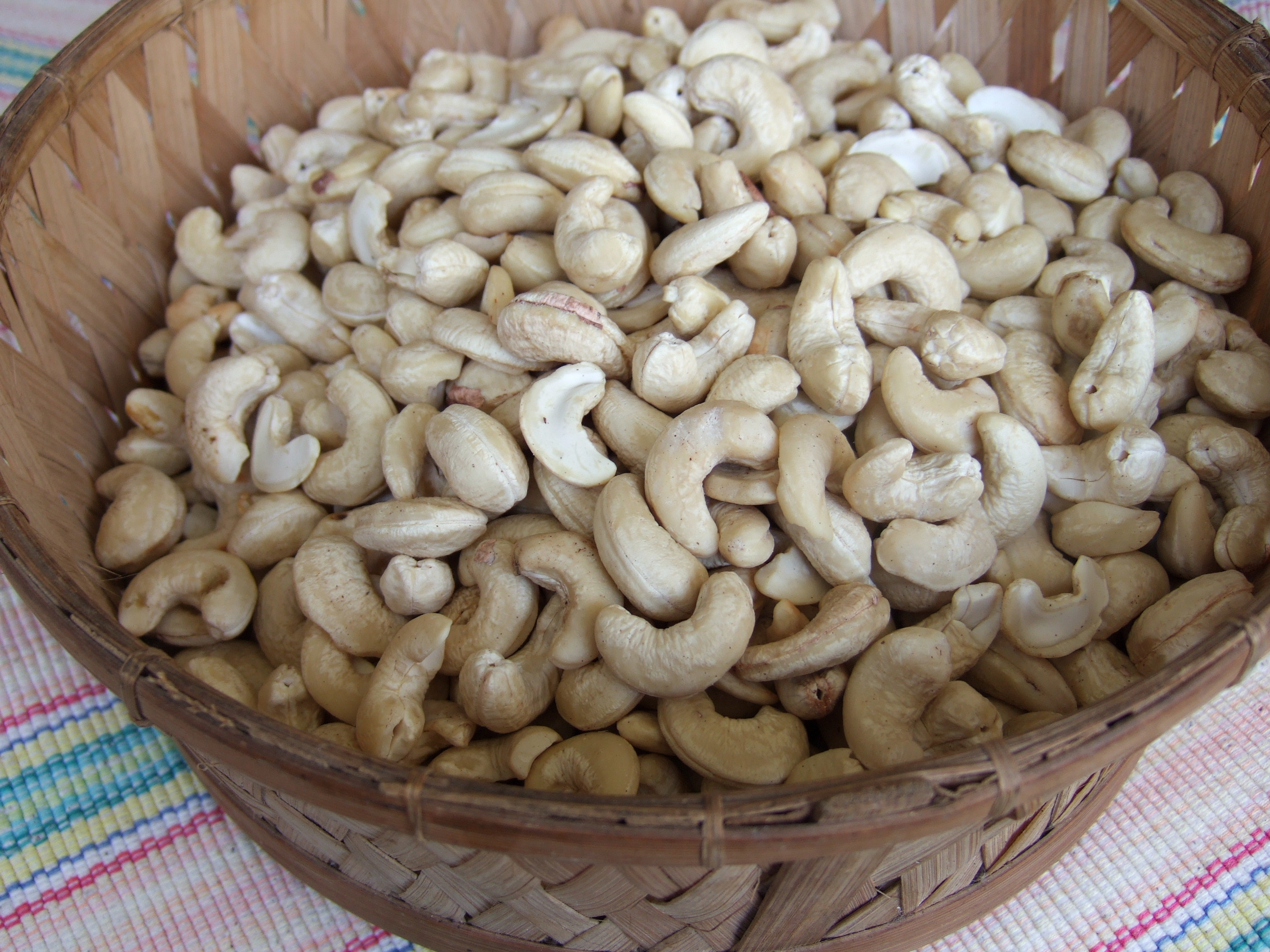 Raw cashew nuts product of Buton