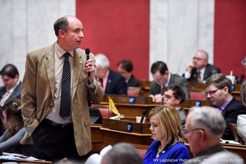 House Passes Raw Milk Bill, Goes to the Governor