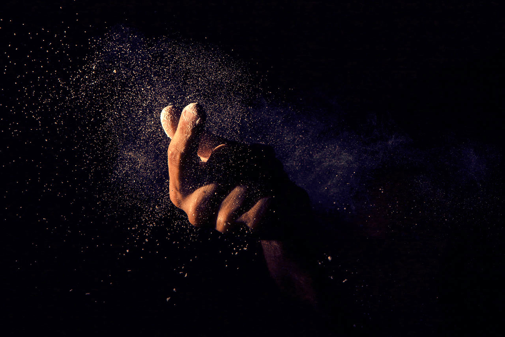 Hand in dust