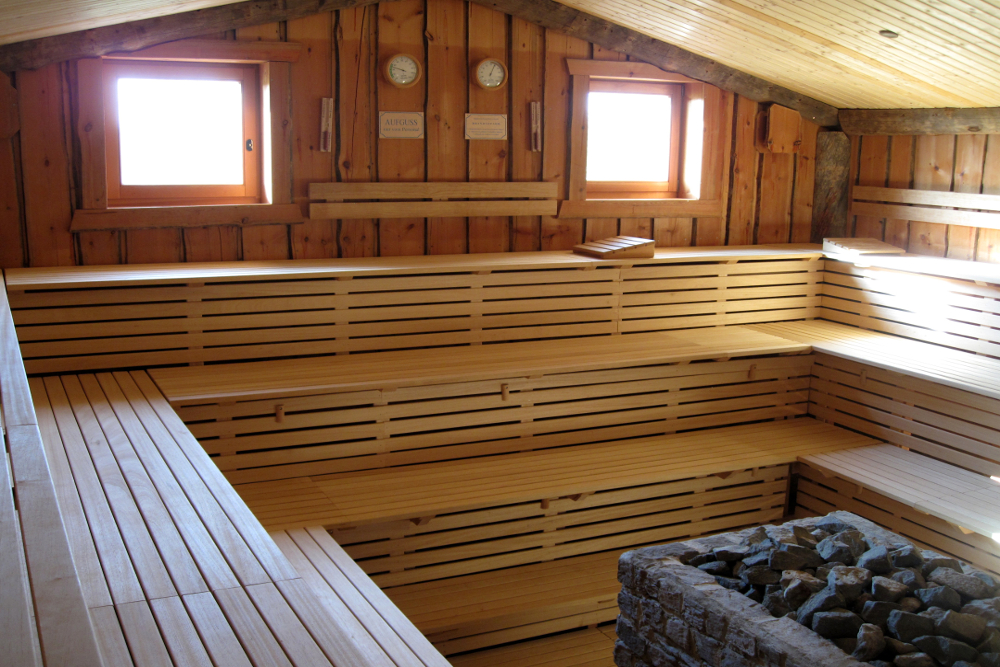 Heated sauna room